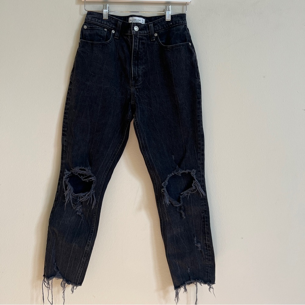 Abercrombie & Fitch Black High Rise Mom Jeans 27/4R - Picture 4 of 8